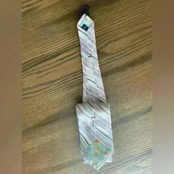 Gently Used Ted Baker London Mens Tie Pink striped - Picture 2 of 7